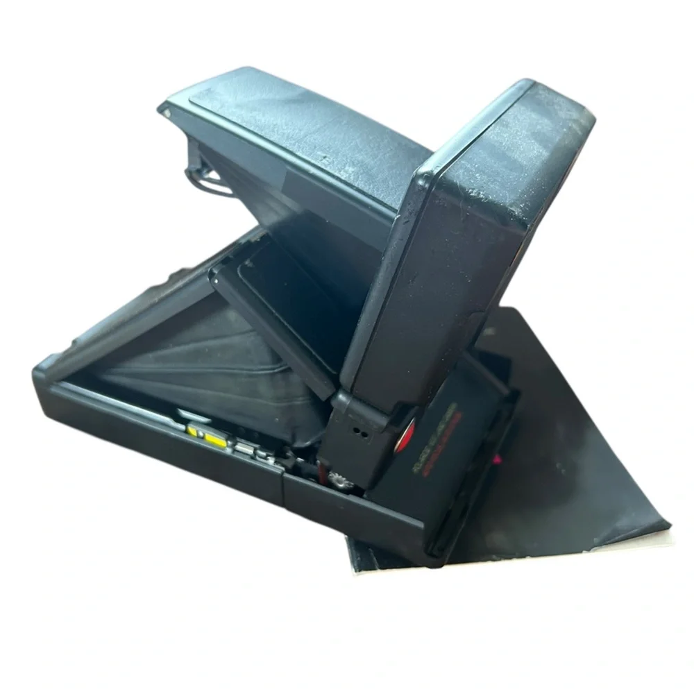 Polaroid slr 680
